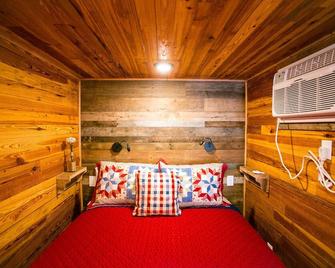 Long Cove Cabins - Lake Wylie - Habitación