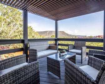 Outdoor Entertaining Space Sedona Mtn-View Home - Sedona - Balkon