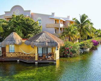 TRS Yucatan Hotel - Adults Only - Xpu Há - Edificio