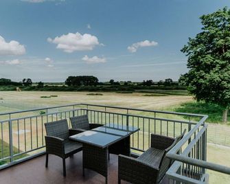 Fewo 8 zur Ritterburg - 6 Personen - Bützow - Balcón