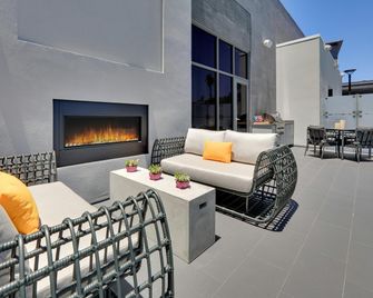 Homewood Suites by Hilton Irvine Spectrum Lake Forest - Lake Forest - Patio