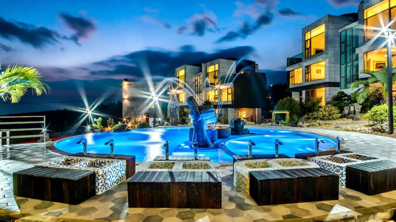 منتجع دونايكوهيل