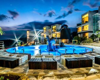 Donnaekohill Resort - Seogwipo - Uima-allas