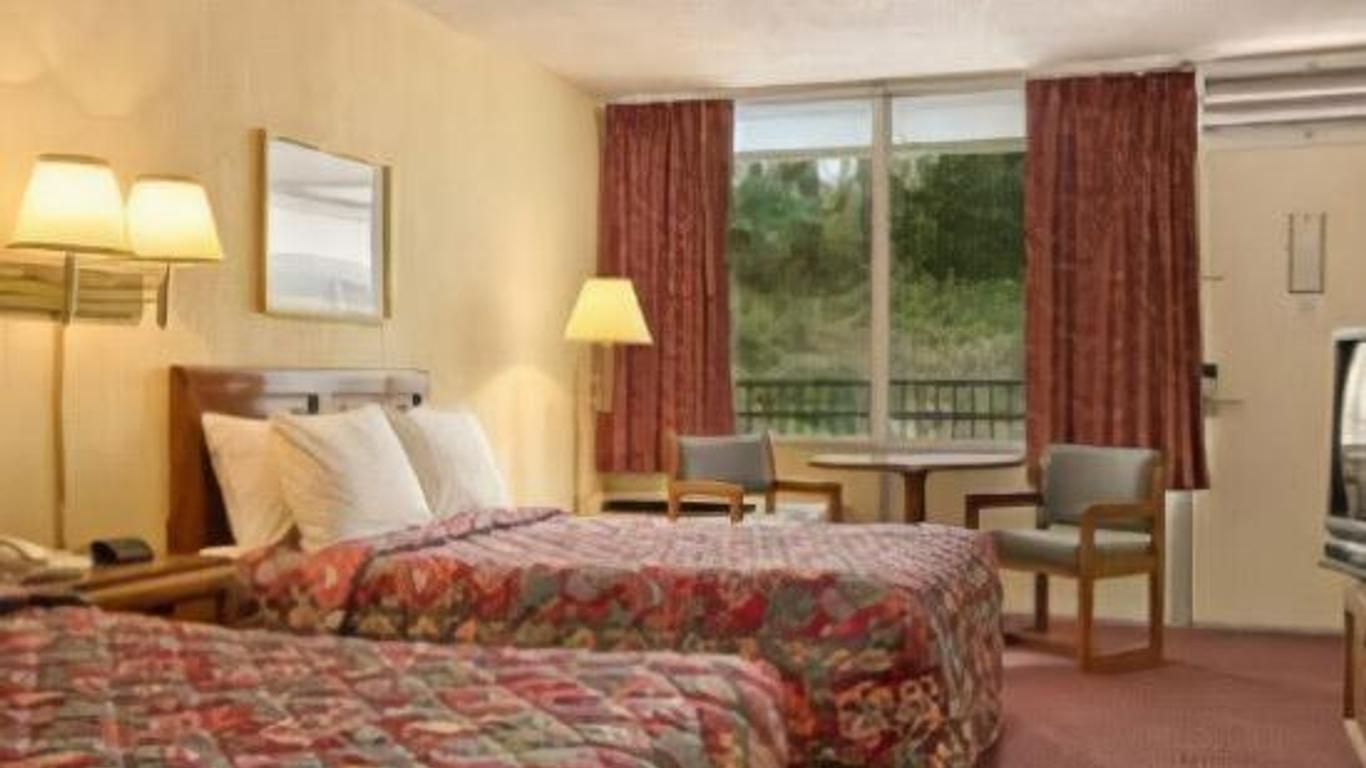 Days Inn by Wyndham Bristol Parkway