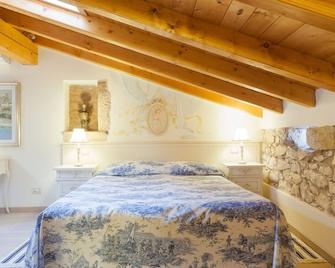 Talamo Rooms - San Martino Buon Albergo - Slaapkamer
