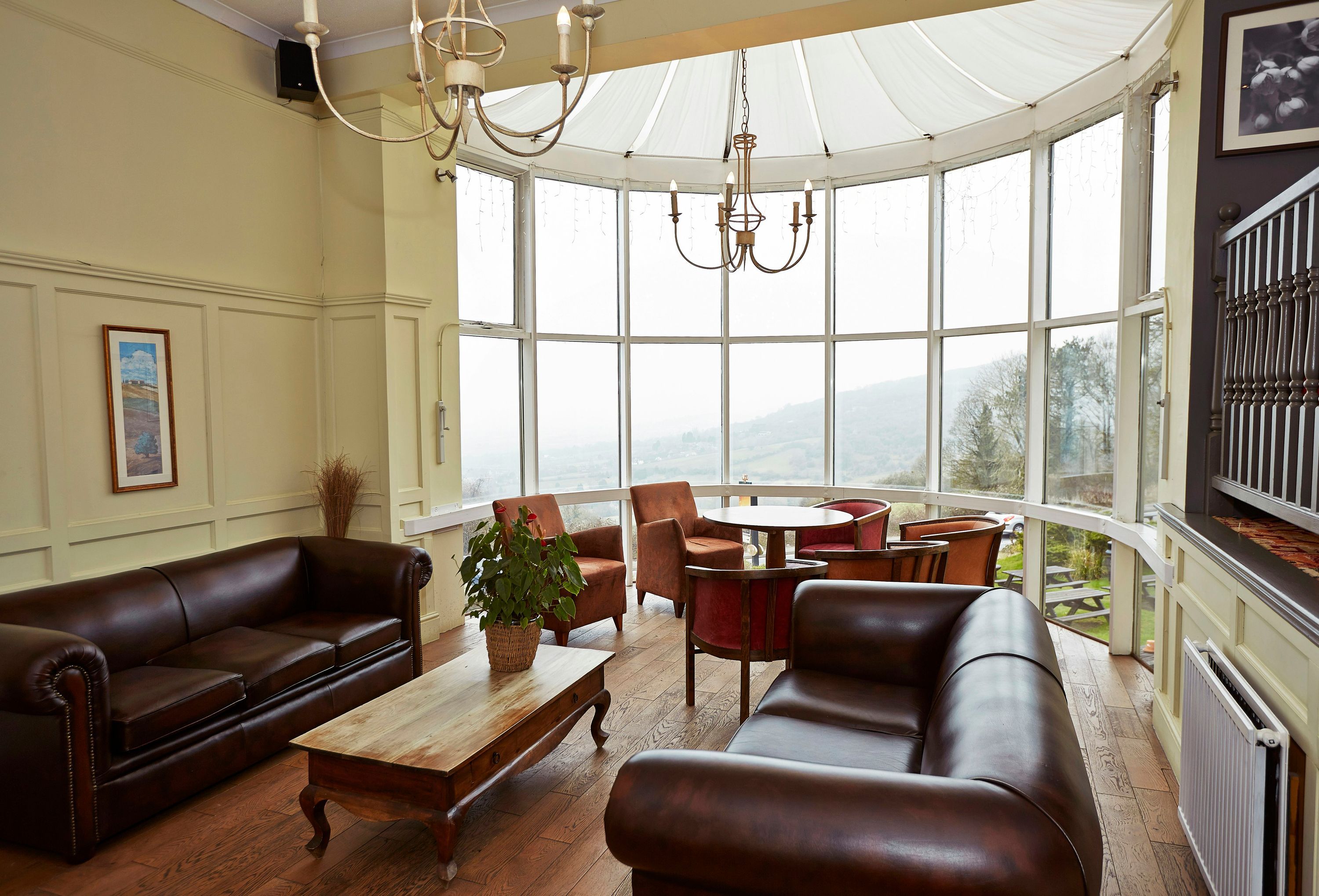 رايزينج صن هوتل باي جرين كينج إنز - شلتنهام - ردهة