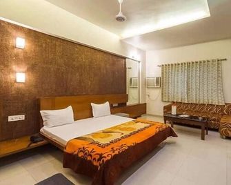 Hotel Rajmandir - Ambaji - Bedroom