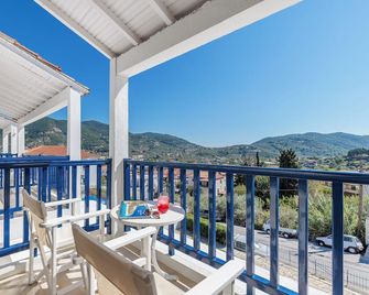 Aperitton Hotel - Skopelos - Balcony