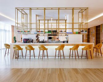 Hilton Garden Inn Samarkand - Самарканд - Бар