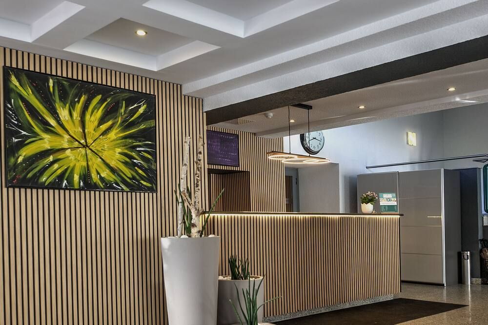 Waldhotel Wandlitz - Wandlitz - Front desk