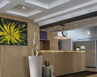 Waldhotel Wandlitz - Wandlitz - Rezeption