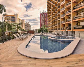 Kubitschek Plaza Hotel - Brasília - Pool