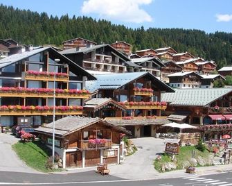 Hotel Le Very - Villard-sur-Doron - Gebouw