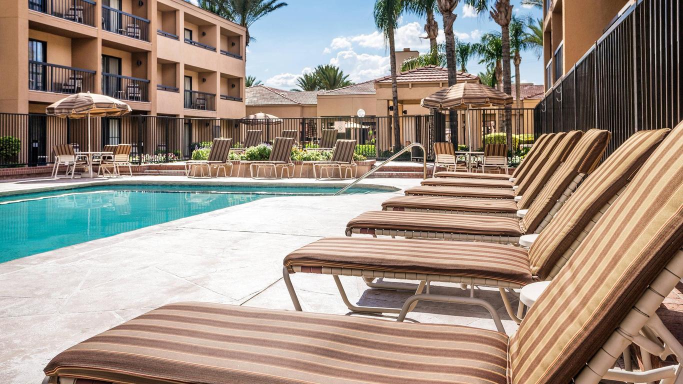 Courtyard by Marriott Tucson Airport