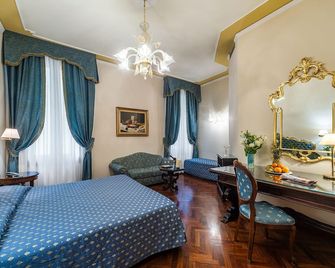 Locanda Sant'Agostin - Venice - Bedroom