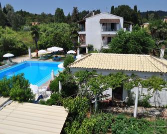 Angela Hotel & Apartments - Gouvia - Piscina
