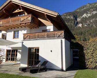 Ferienwohnung Max 3 - Garmisch-Partenkirchen - Gebäude
