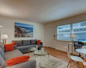 Walk To Beach 2br Top Location - Aa - San Clemente - Oturma odası