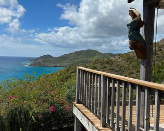 Caribbean Home w/ Stunning Ocean Views - 10 min from English Harbour - English Harbour - Balcony