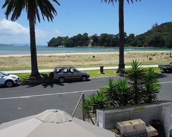 Nana Glads Beachfront Accommodation Whitianga - Whitianga - Spiaggia