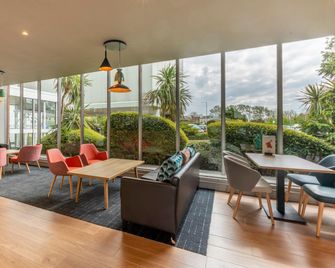 Holiday Inn Basildon By IHG - Basildon - Property amenity