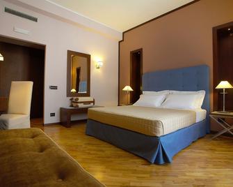 Hotel Messenion - Messina - Bedroom