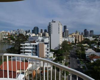 Kirribilli Apartments - Brisbane - Balcony