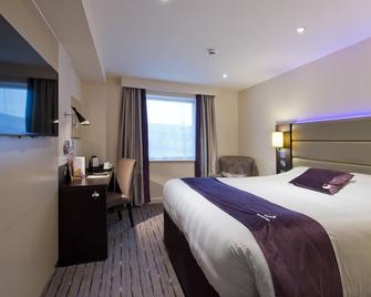 Premier Inn Wadebridge - 布德 - 臥室