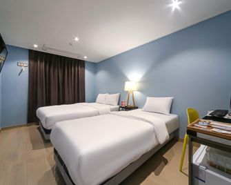 Busan Station Hotel 26 - Busan - Slaapkamer