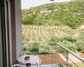 Socrates Organic Village - Wild Olive - Messolonghi - Balcony
