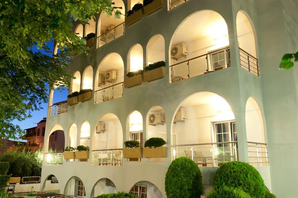 Kronos Hotel - Platamon - Gebäude