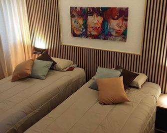 Apartment In Front Of Bus Terminal 3 Crossroads Brand New - Montevidéu