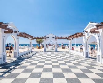 Apartamentos La Rosita Old Town - Benidorm - Patio