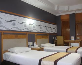 Hotel Yasmin - Jayapura - Bedroom