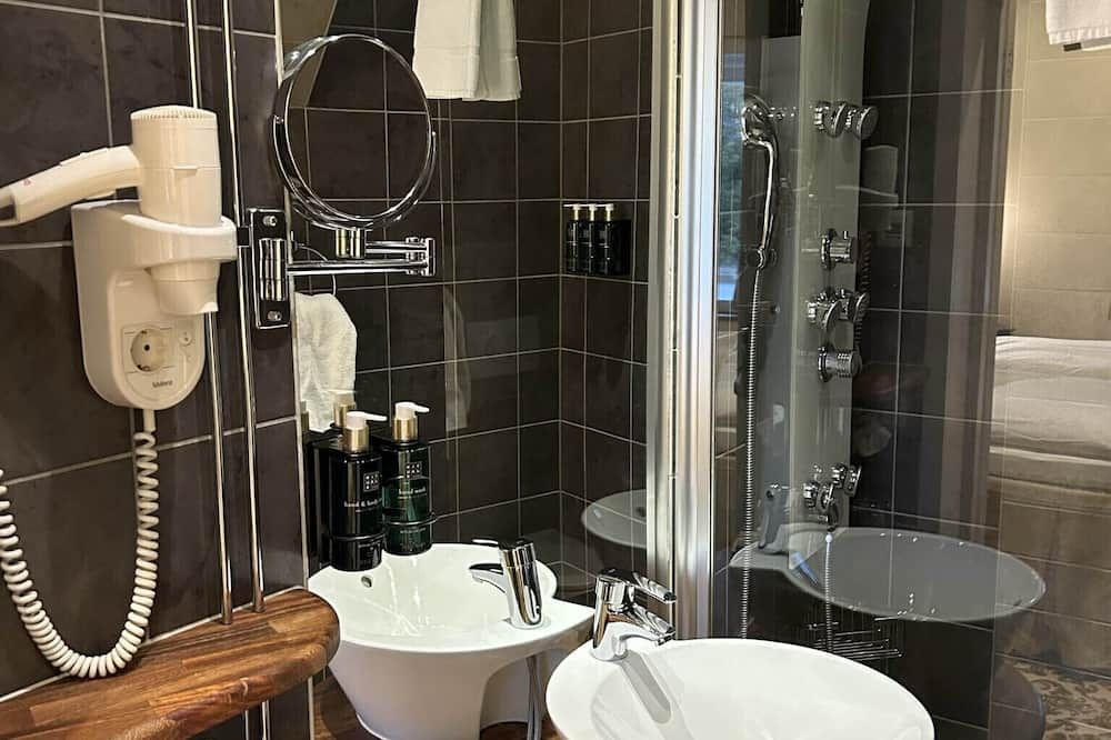 Sockerslottet Hotell - Kristinehamn - Bagno
