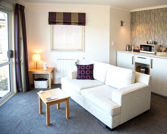 Tongariro Suites - Ohakune - Living room