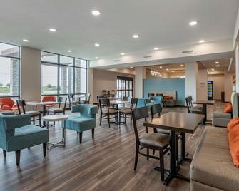 MainStay Suites Waukee-West Des Moines - Waukee - Lounge