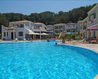 San George - Sidari - Pool