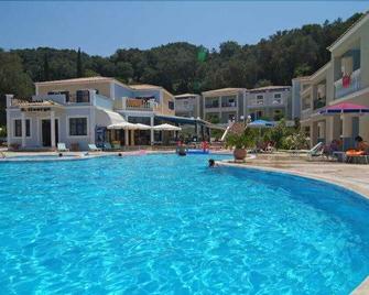 San George - Sidari - Pool