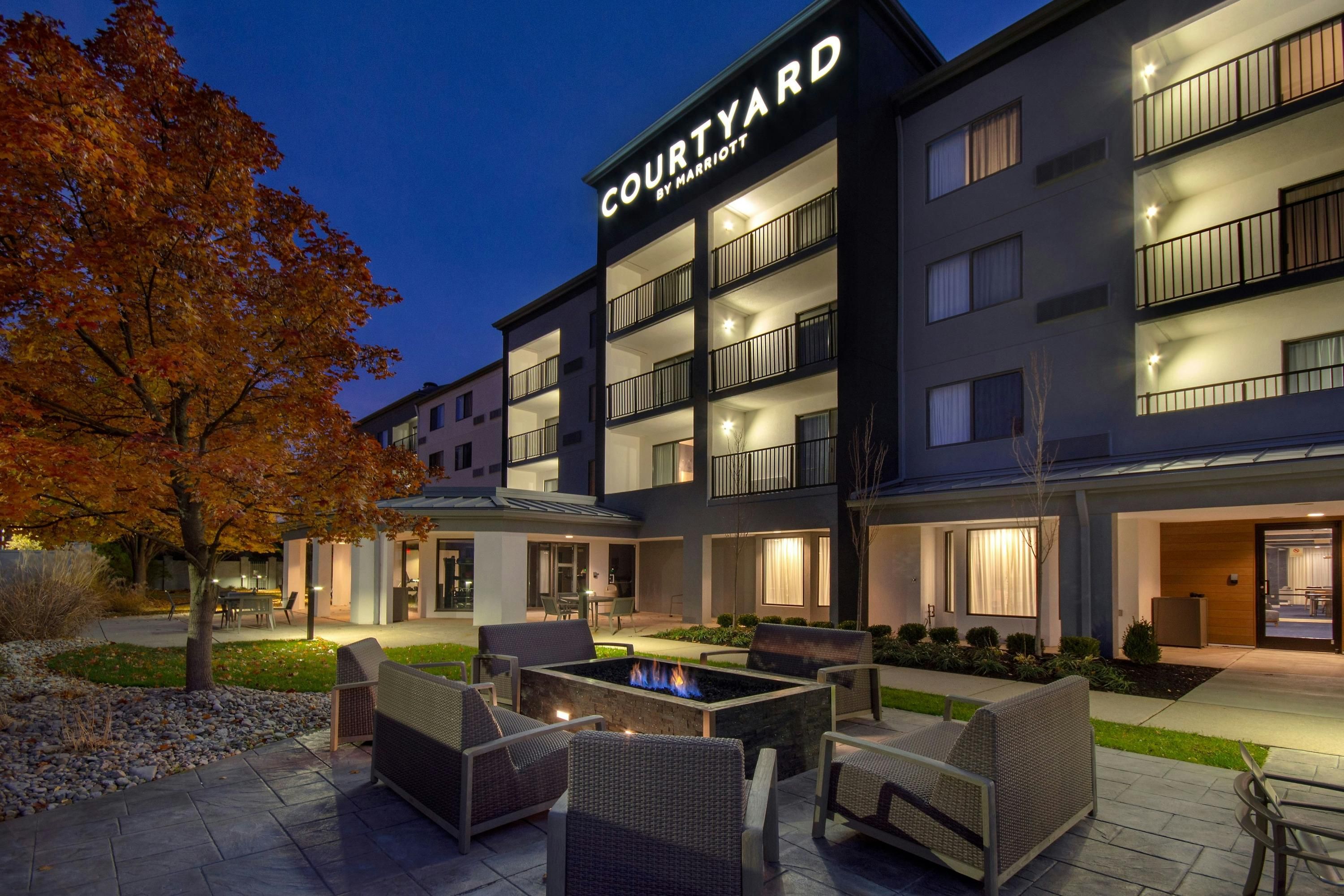 Courtyard by Marriott Cincinnati Airport thumbnail 2