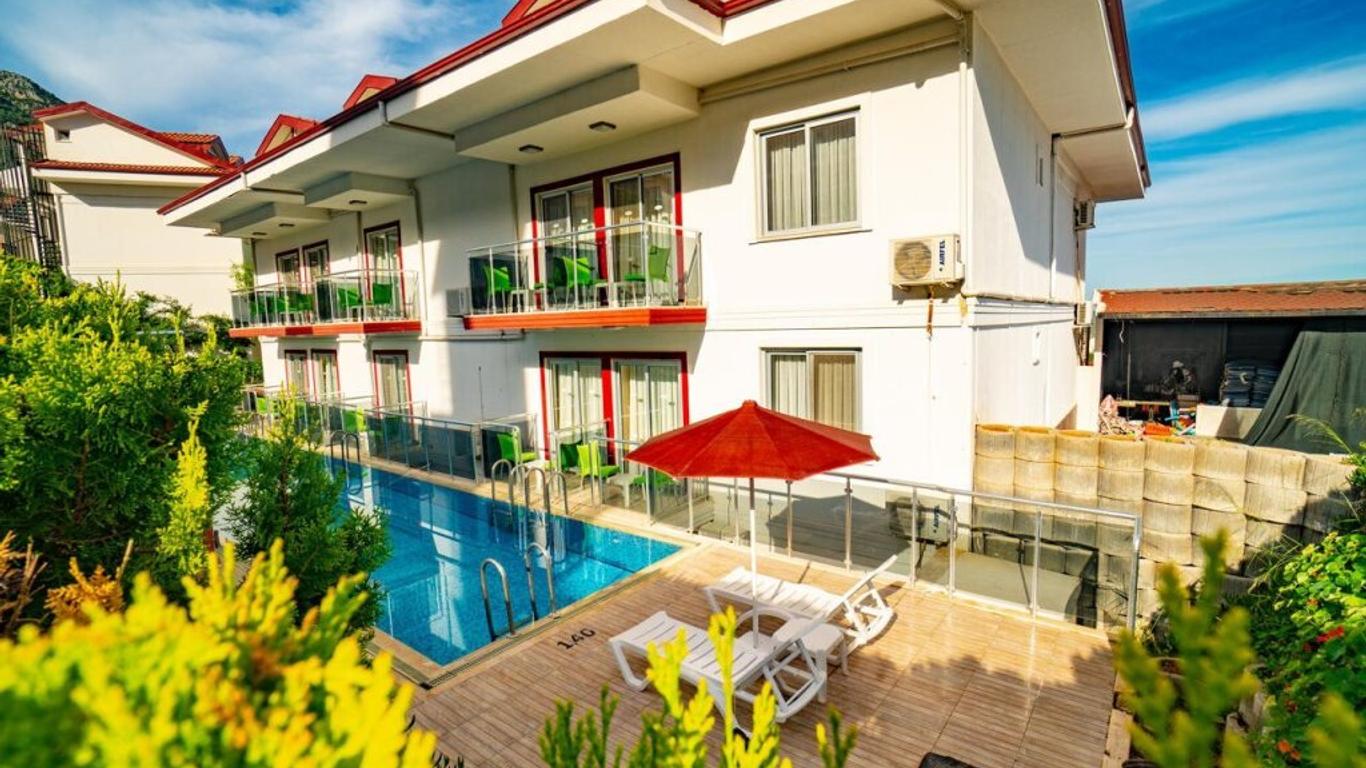 Sunshine Holiday Resort