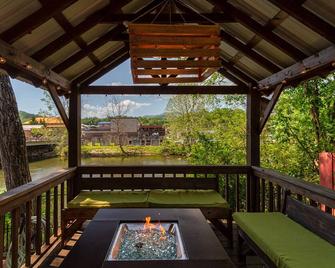 The Kephart a Downtown Bryson City loft Apartment - Bryson City - Balcony