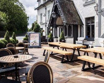 Premier Inn Alderley Edge - Alderley Edge - Patio