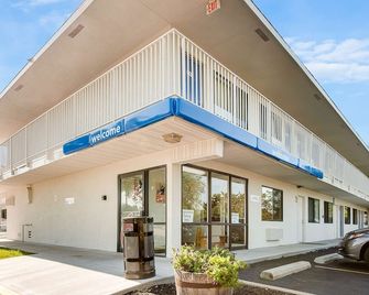 Motel 6-Lenexa, Ks - Kansas City Southwest - Lenexa - Edifício
