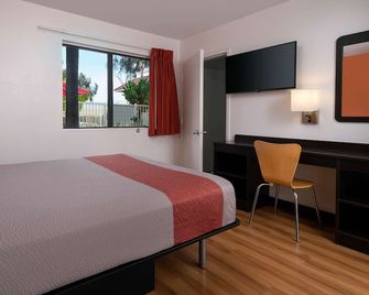 Motel 6 Santa Maria - Santa Maria - Bedroom