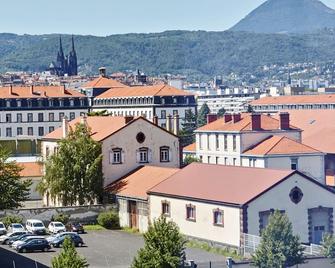 Premiere Classe Clermont Ferrand Centre - Clermont-Ferrand - Edificio