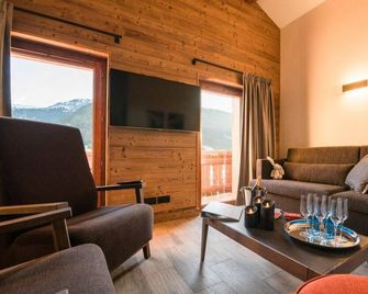 Chalet, fitness, sauna, hammam, terrace, balcony, fireplace or stove, tv, 197-212m², Praz sur Arly - Praz-sur-Arly - Salon