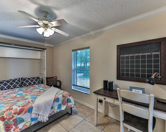 Cozy home in Inverness! - Inverness - Bedroom