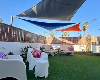 Hostal Real - San Juan del Puerto - Patio