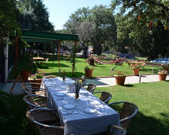 Ören Konak Otel - Burhaniye - Patio